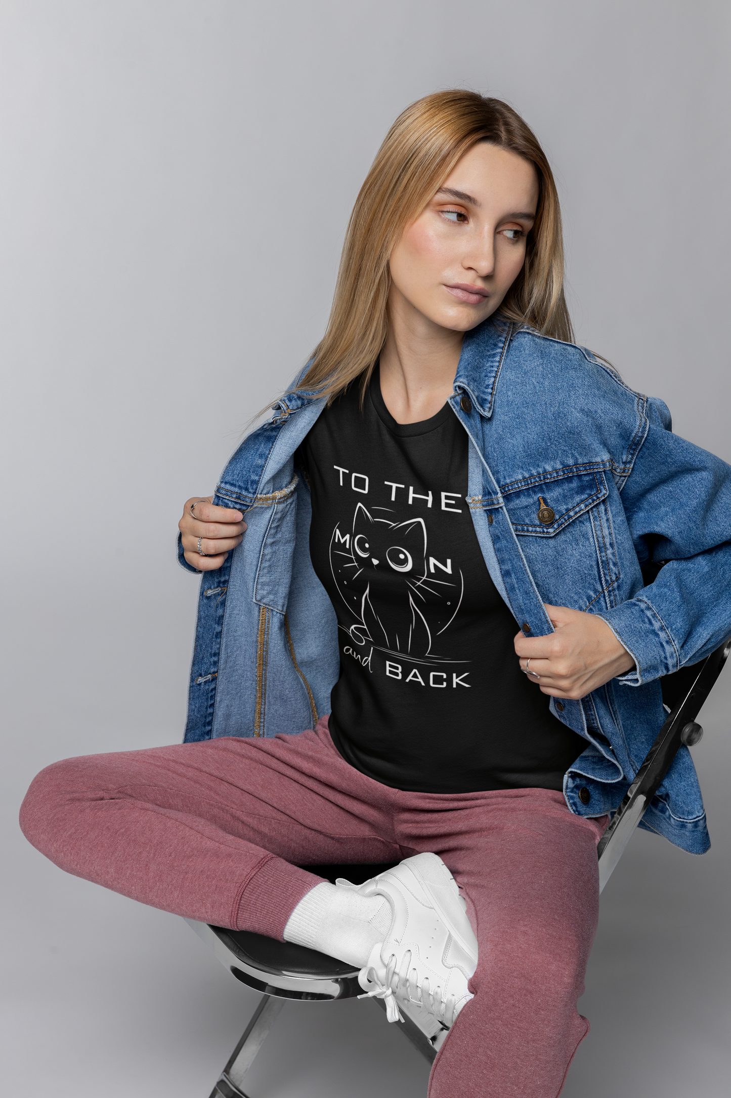 To the Moon and Back – Cute Cat Love Quote T-Shirt