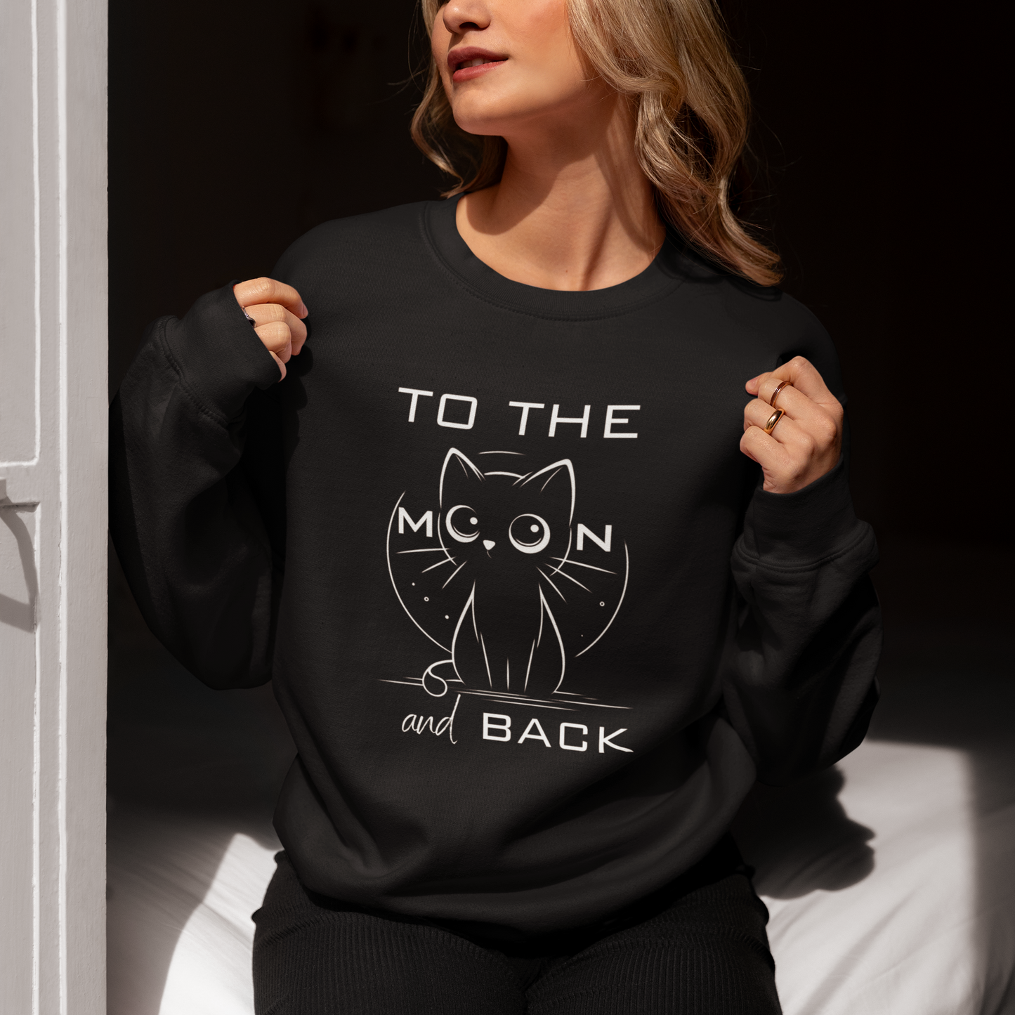 To the Moon and Back – Cute Cat Love Sweatshirt